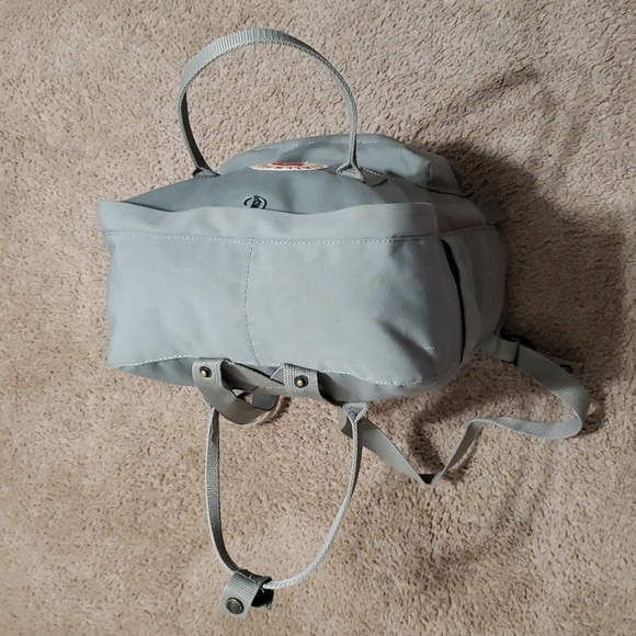 Fjallraven Kanken Classic Backpack Shoulder Bag Grey 23510 Padded Back - Picture 10 of 13